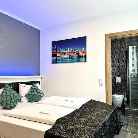 Kristalpark Pensión 3*