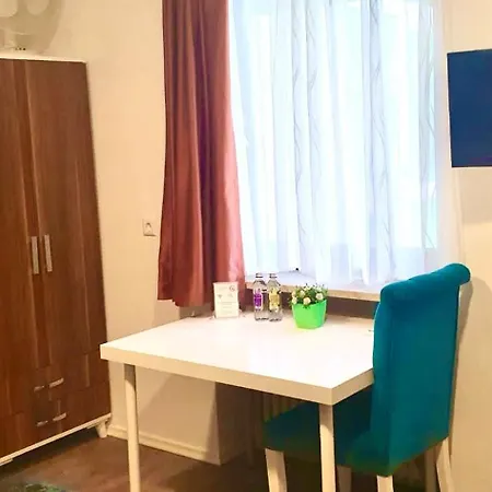 Kristalpark Guest house 3*